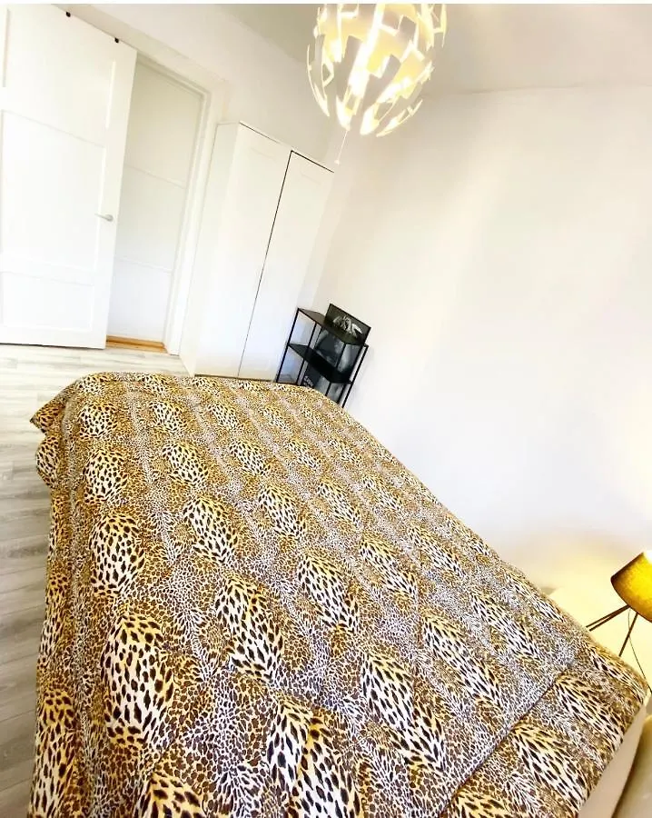 Apartment In Most Pop-Ular Area Norrebro Copenhagen